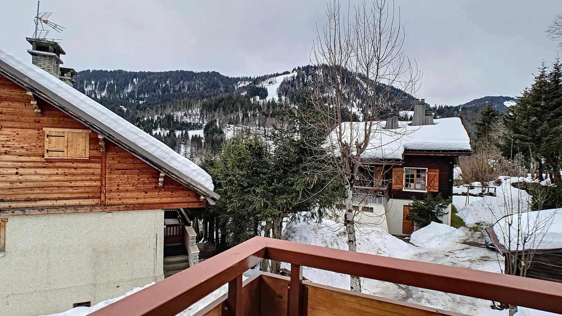 Lägenhet La Clusaz : Apt 4 Pers, Balcon, Parking, 1 Ch, Ski Garage - Fr-1-818-64